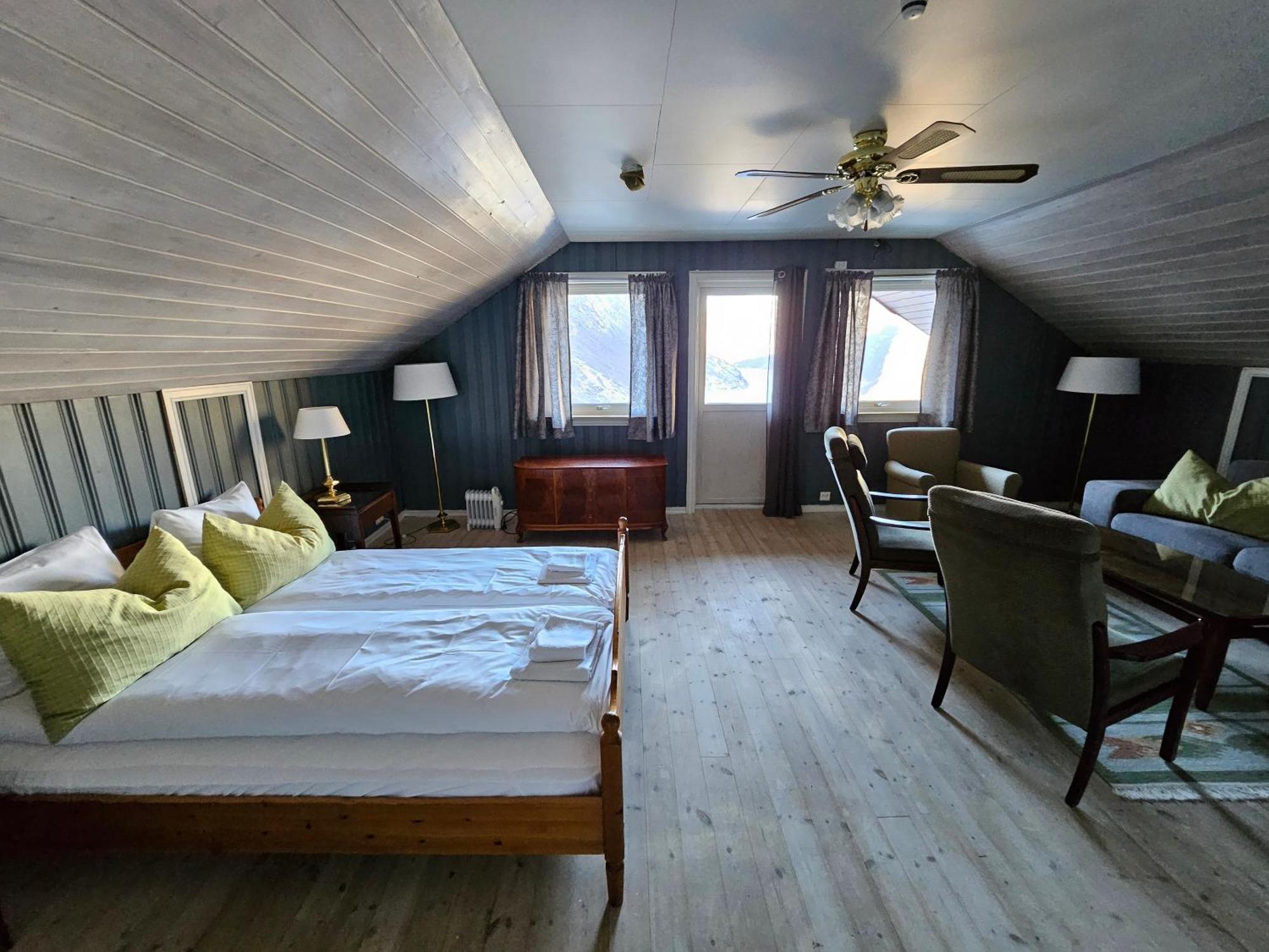 Fossen Accommodation Geiranger Exterior foto