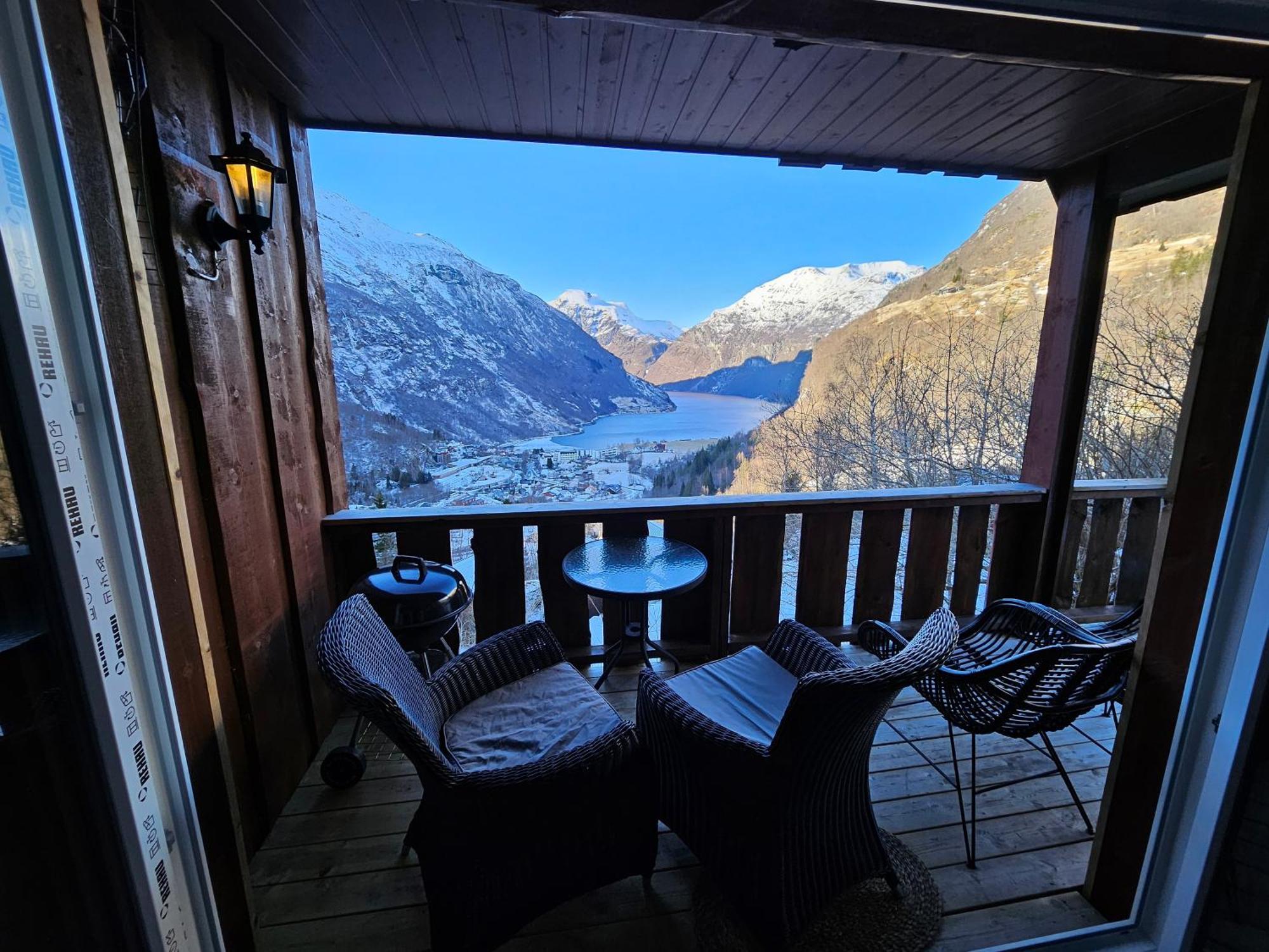 Fossen Accommodation Geiranger Exterior foto